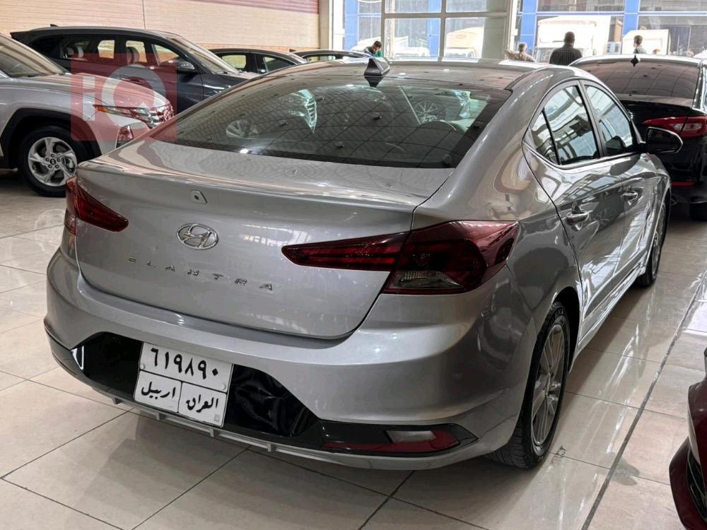 هيونداي النترا